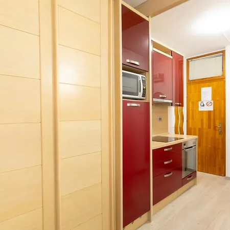 Apartma Zusterna * Копер