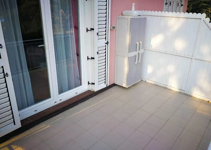 Apartma Zusterna コペル